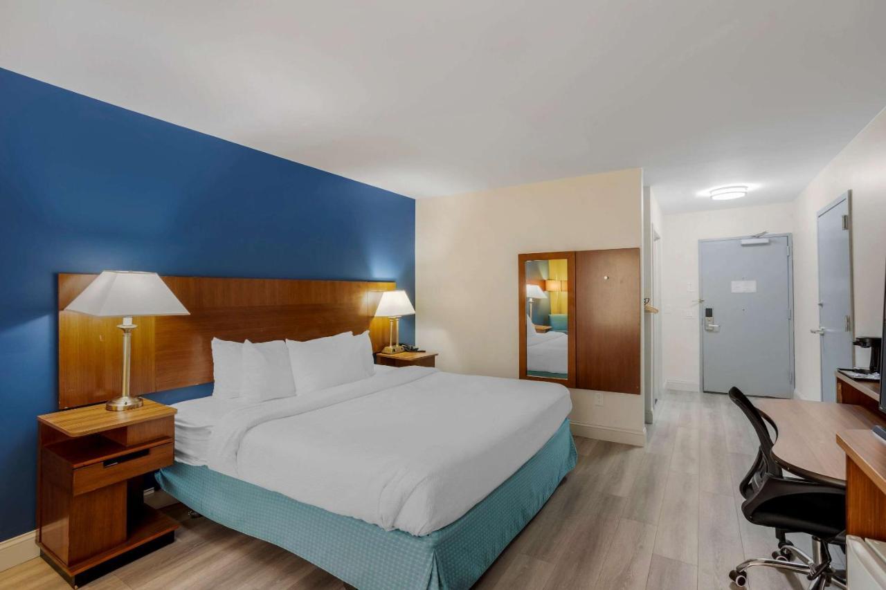 Comfort Inn & Suites Mt Laurel-Philadelphia Mount Laurel Zewnętrze zdjęcie