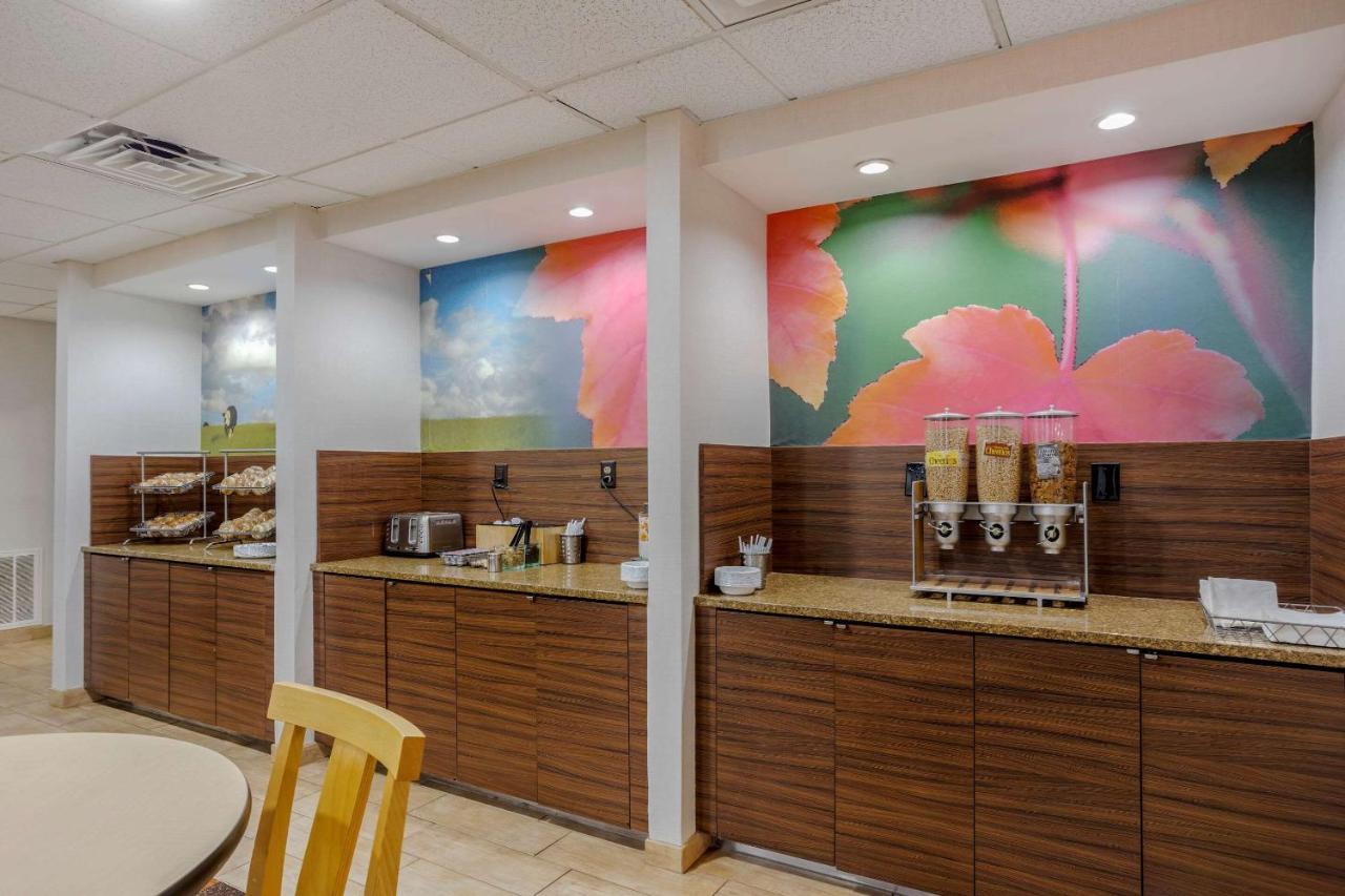 Comfort Inn & Suites Mt Laurel-Philadelphia Mount Laurel Zewnętrze zdjęcie
