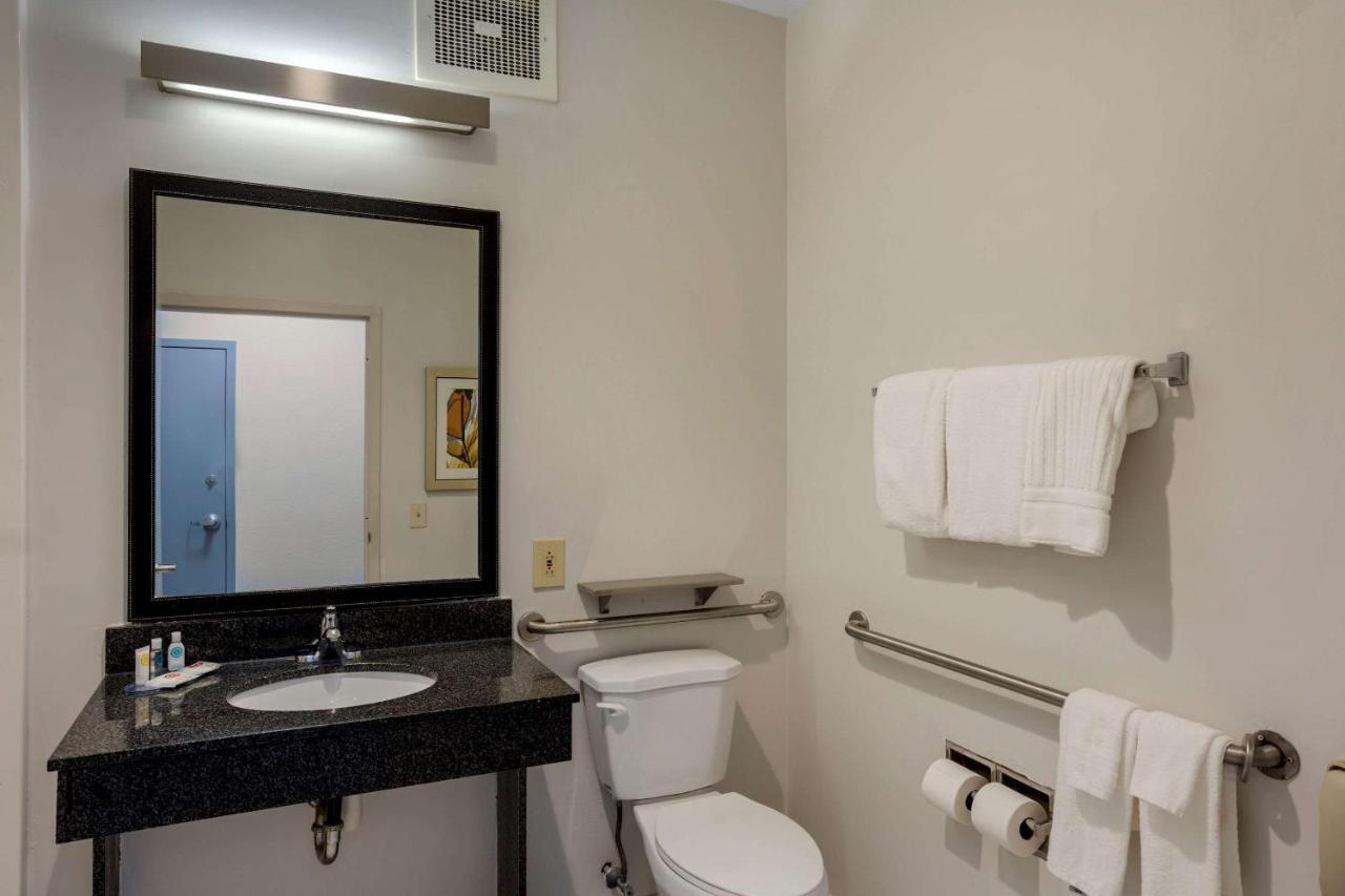 Comfort Inn & Suites Mt Laurel-Philadelphia Mount Laurel Zewnętrze zdjęcie